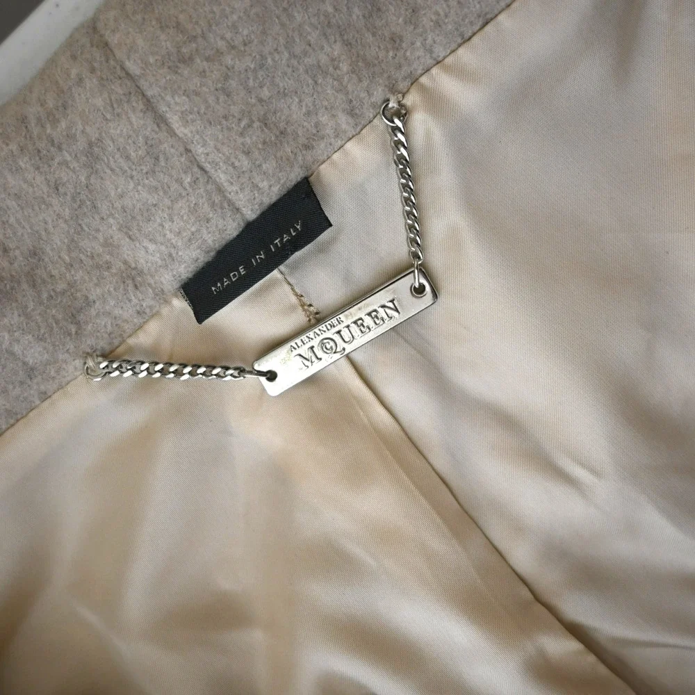 Alexander McQueen Oatmeal Cashmere Open Coat Size 44 / Approx. Medium